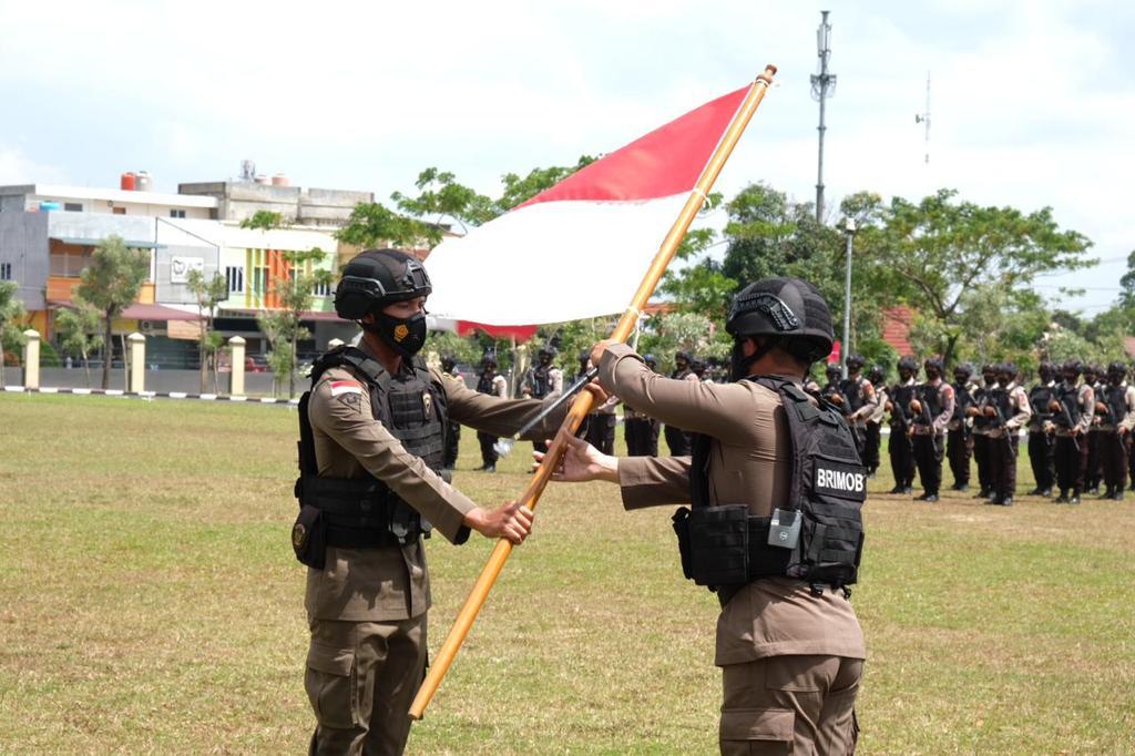 Kapolda Riau Ucapkan Terima Kasih ke 100 Brimob dari BKO Polda Papua