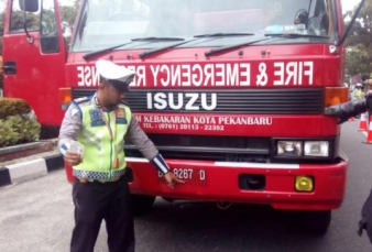 Mobil Pemadam Kebakaran Terjaring Razia, Belum Bayar Pajak 5 Tahun