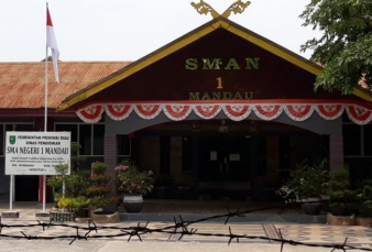 Duit Komite dan Infak Ala SMAN 1 Mandau