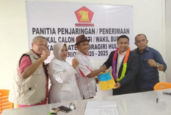 Legislator Golkar Kembalikan Formulir Balon Cabup Inhu ke DPC Gerindra