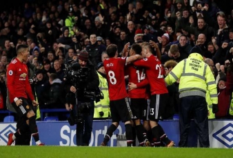 Permak Everton, United Cetak Kemenangan Ke-35