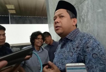 Tradisi Buruk, Djarot Tak Hadiri Pelantikan Anies-Sandi