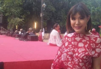 Olga Lidya Bilang Ayahnya Meninggal Dunia Lantaran Pneumonia