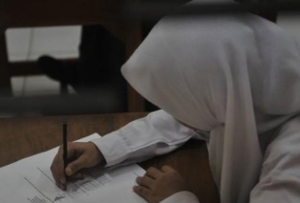 Siswi SMP Solo Di-DO Karena Komunikasi dengan Teman Pria