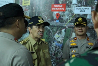 Gubernur Riau dan Kapolda Tinjau Pengamanan Misa dan Natal   