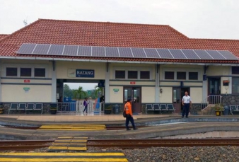 Raih Rekor MURI, Stasiun KAI Batang Gunakan PLTS