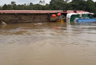 Kapal LCT Mutiara 77 Terbalik, 1 Karyawan Tambang Tewas