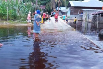 Sungai Rokan Meluap, 7 Kecamatan di Rokan Hulu Terendam Banjir