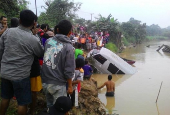 Subuh Tragis Di Sungai Indragiri