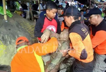 Tiga Pemburu Harta Karun "Soekarno" Tewas