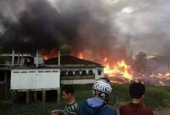 Subhanallah, Masjid ini Tak Tersentuh Api Meski Rumah di Sekitarnya Ludes