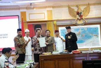 Audiensi, Mendagri dan Gubernur Bali Bahas RUU Provinsi Bali