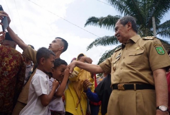 Gubri Dan 2 Jenderal Ini Datangi Bocah-Bocah di Kuansing 