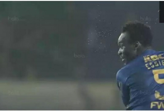 Michael Essien Selamatkan Persib dari Kekalahan