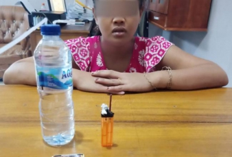 Lagi Sendirian di Kamar, Perempuan Beranak Satu di Cokok Polisi 