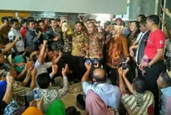 Bersama Adkasi, Ketua DPRD Pelalawan Perjuangkan Pegawai Honorer