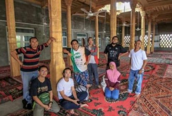 Turis Malaysia Ditangkap Polisi China Karena Salat di Masjid Uighur