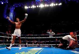 Robohkan Povetkin, Joshua Pertahankan Gelar