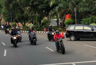 Mahasiswa UKI Sebut Presiden Jokowi Tak Nyalakan Lampu Motor Tidak Ditilang