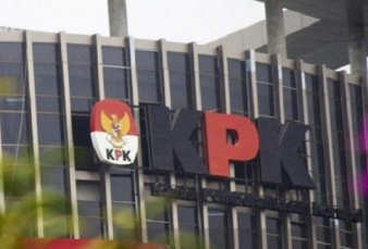 KPK Geledah Rumah Bupati Bengkalis di Pekanbaru Terkait Dugaan Suap Proyek