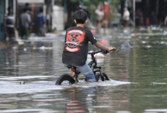 Jurus Pemerintahan Jokowi Atasi Banjir Jakarta