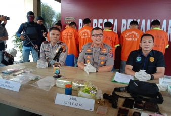 Bawa 3 Kilogram Sabu dan Airsoftgun, Empat Pria Ditangkap di Pekanbaru