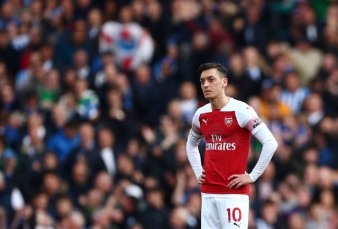 Masa Depan Muram Mesut Ozil di Arsenal