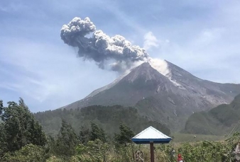 Gunung Merapi Erupsi, Tinggi Kolom Abu 6.000 Meter