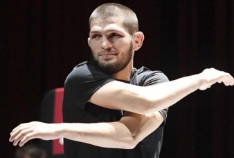 Khabib Ungkap Alasan Tak Mau Bertarung di Bulan Ramadan