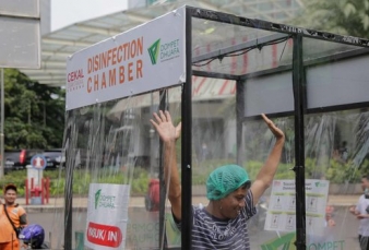 Penyemprotan di Bilik Disinfektan Secara Sembarangan Bisa Bahaya