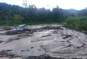 Cerita Dari Pakantan, Hulu Sungai Batang Gadis Meluap