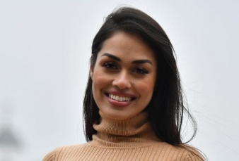 Bantu Atasi Corona, Miss England 2019 Kembali Jadi Dokter