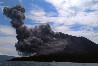 BMKG : Tak Ada Anomali Air Laut Saat Erupsi Krakatau