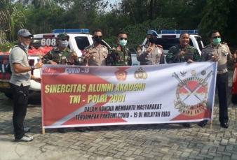 Sinergitas Alumni Akademi TNI-Polri Angkatan 2001 Salurkan Sembako 