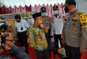 Bupati Pastikan Kesiapan Petugas Check Point PSBB Perbatasan Pelalawan