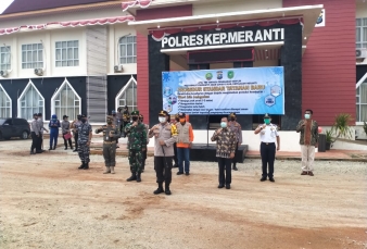 TNI Polri Bersinergi Tegakkan Disiplin Masyarakat Meranti Lawan Corona