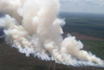 Empat Helikopter Padamkan Karhutla di Pelalawan