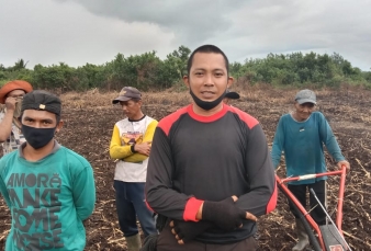 Bripka Dedek, Menyulap Lahan Kosong Jadi Sumber Pangan