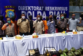 Polisi Temukan Kilang Pembuatan Solar Ilegal di Dumai