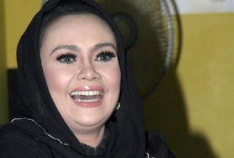 Pedangdut Iyeth Bustami Ditawari Maju Cawabup Bengkalis