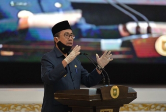 Gubernur Syamsuar Perintahkan Segera Bayar Insentif Tenaga Medis