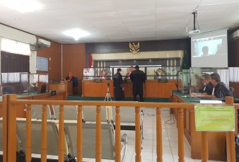 Pengacara Memohon Hakim Bebaskan Bupati Nonaktif Bengkalis