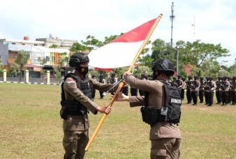 Kapolda Riau Ucapkan Terima Kasih ke 100 Brimob dari BKO Polda Papua