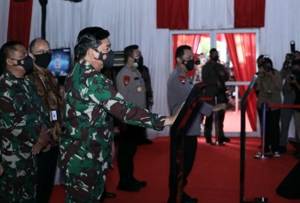 Panglima TNI dan Kapolri Luncurkan Hotline 110 