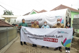 Penanganan Covid-19, PLN Kembali Salurkan Bantuan Oksigen ke 4 RS