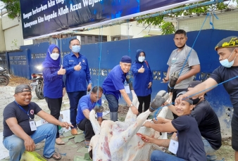 Idul Adha, NasDem Riau Sembelih 2 Ekor Sapi dan 1 Kambing