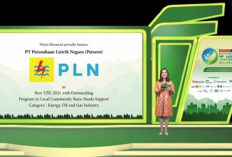 Pengentasan Kemiskinan, PLN Raih Penghargaan Best TJSL 2021