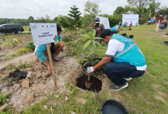 Hari Menanam Pohon Indonesia 2021, PLN Tanam 7820 Pohon di Sekitar Pembangkit