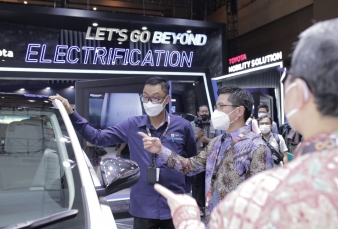 PLN Siapkan Listrik Hijau untuk Industri EV Kembangkan Pabrik di Indonesia