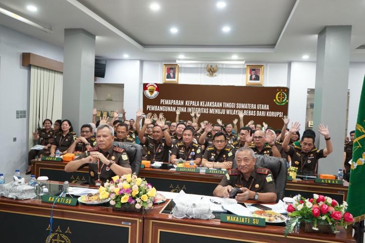 Kajati Sumut Idianto Sampaikan Produk Unggulan dan Area Perubahan Dalam Membangun Zona Integritas Menuju WBK